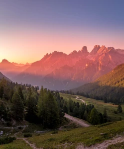 Jak dobrać krem do twarzy do typu cery? Test 3 kroków + najczęstsze błędy i szybkie rekomendacje na sezon.